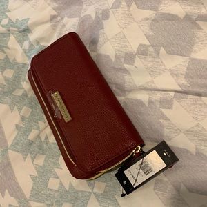 Tommy Hilfiger red wallet